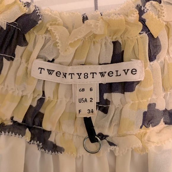 Twenty8twelve by Sienna Miller silk blouse with geometric print I sz 2 - Picture 8 of 14